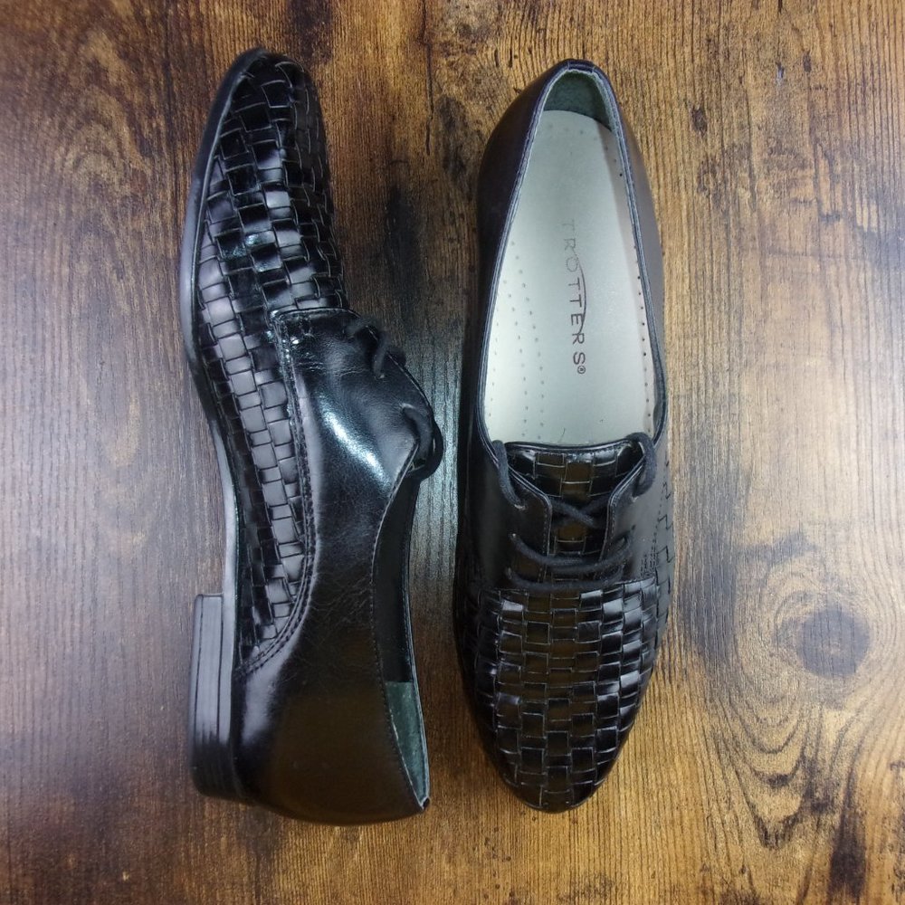 "Trotters" Black Tailored Lila Oxford/Flat/Loafer Size 7S (Slim)